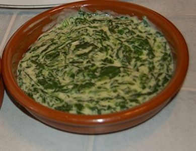 Espinacas con salsa templada